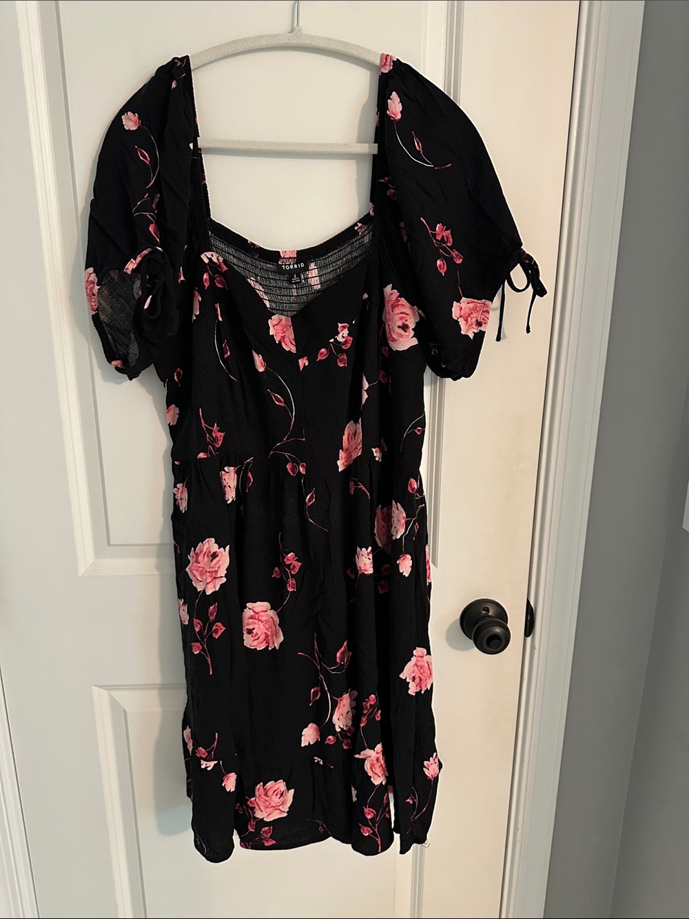 torrid size 2 Black Midi Dress with Pink Rose Print